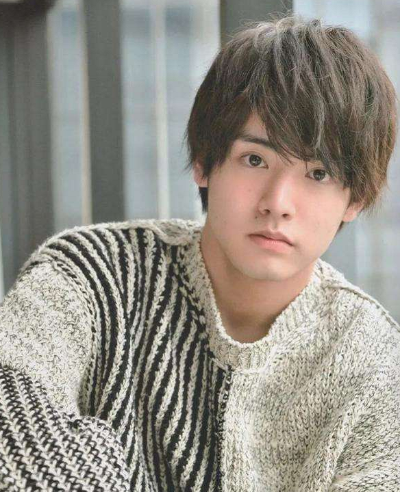 明星|2个月内数十位明星感染新冠，日韩艺人居多