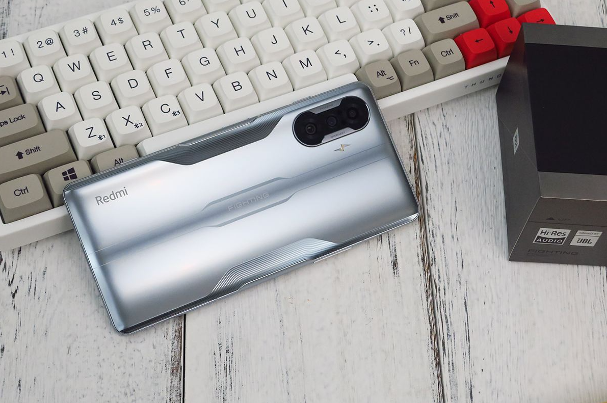 Java|67W快充+6400万三摄,顶配游戏手机一降再降,跌至1789元