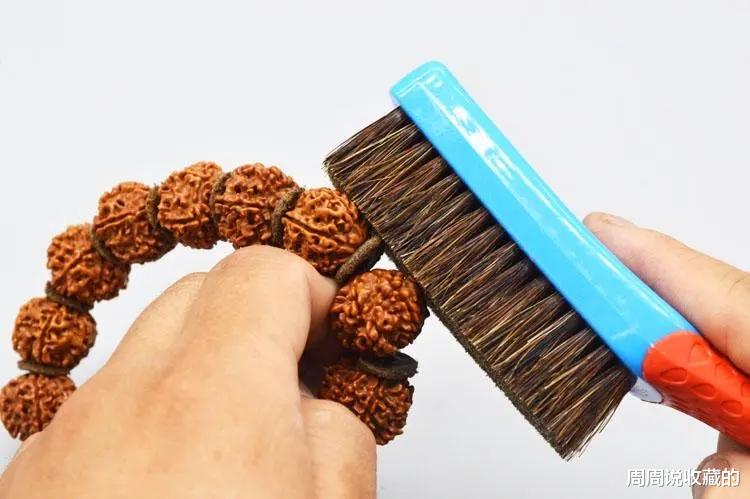 文玩|盘玩手串的3件宝贝，用好了事半功倍