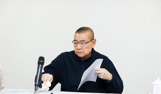 李嘉欣|刘銮雄开记者会抹黑旧情人，李嘉欣隔空应战：某人该去做绝育手术