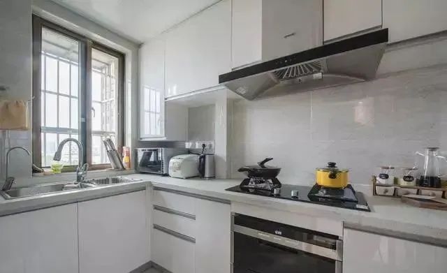 118平新房，入户鞋柜太实用，全屋简洁上档次，最适合年轻人住！