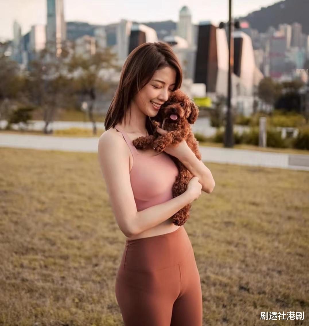 陈晓华|曾受过情伤!TVB力捧小花自曝经历渣男前任偷食,与异性发暧昧短信