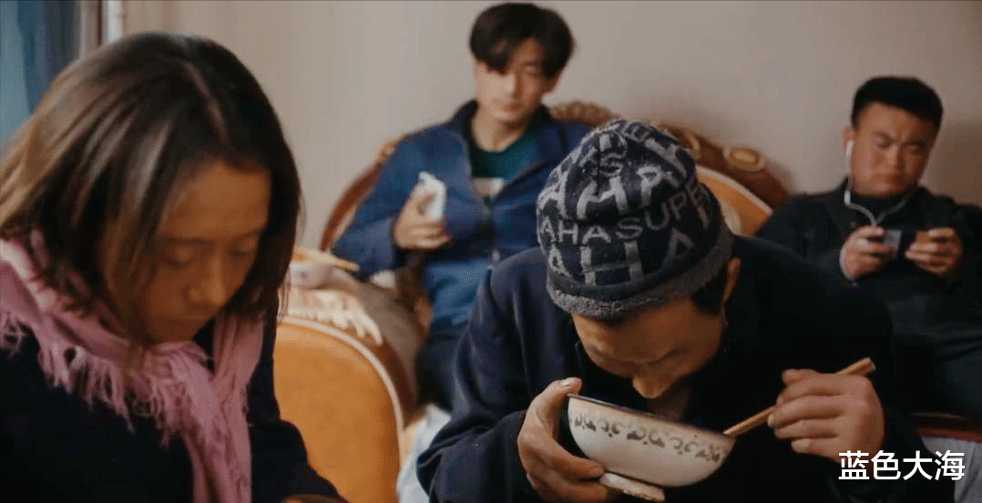 隐入尘烟|收获10亿网友好评却突然下架!《隐入尘烟》到底动了谁的蛋糕?