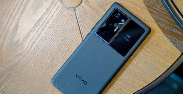 捷途|OPPOFindX5价格跌至新低，和vivoX80相比，哪一个更值得推荐？