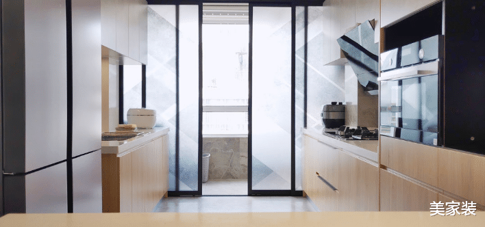 130平的二手房,改造后不仅时尚大气,还有儿童攀爬墙