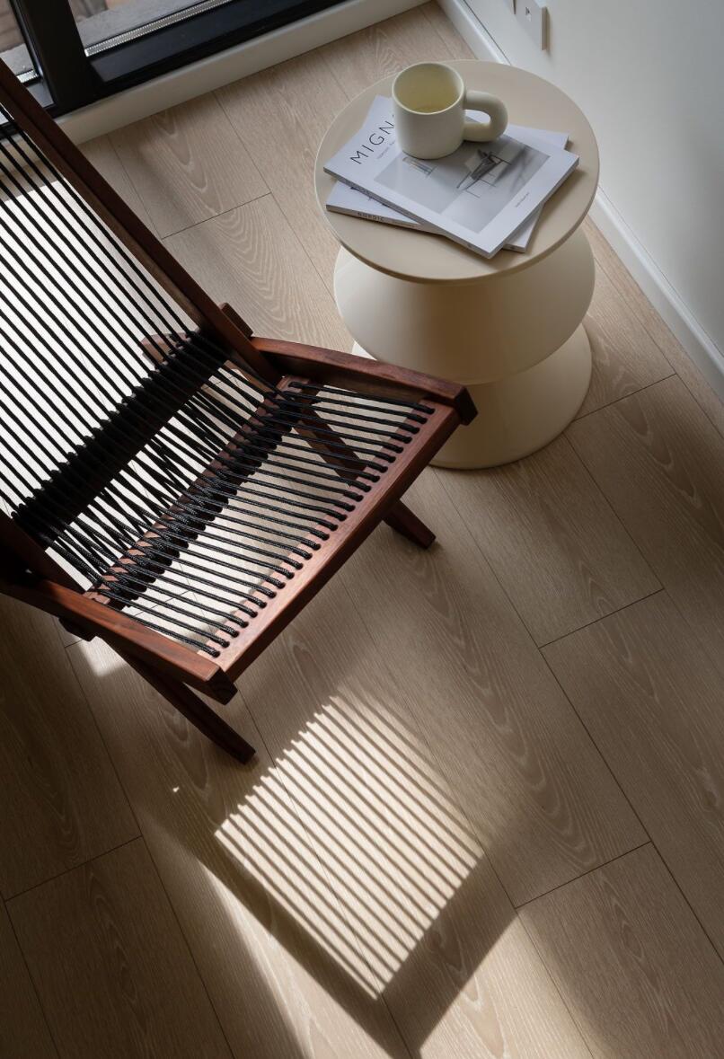 为追求极简,她绝不多打一组柜子,完工后,反而越住越大