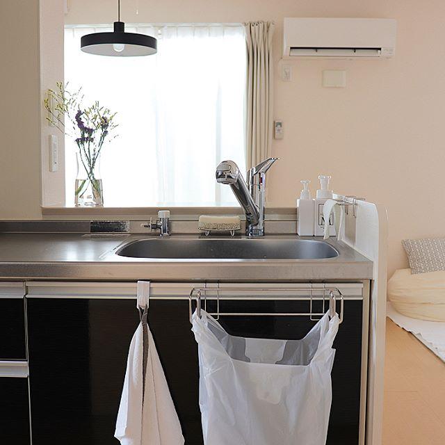 单亲妈妈带女儿住35㎡老破小,不慌不忙精致生活,断舍离很重要