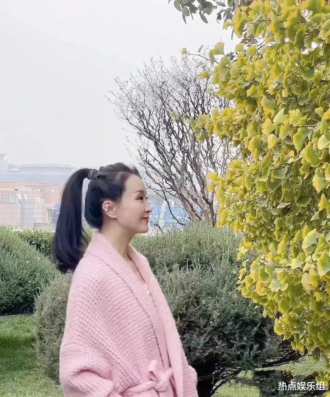 王艳|“晴儿”王艳入豪门成阔太,豪宅楼顶堪比公园,网友:替夫还债