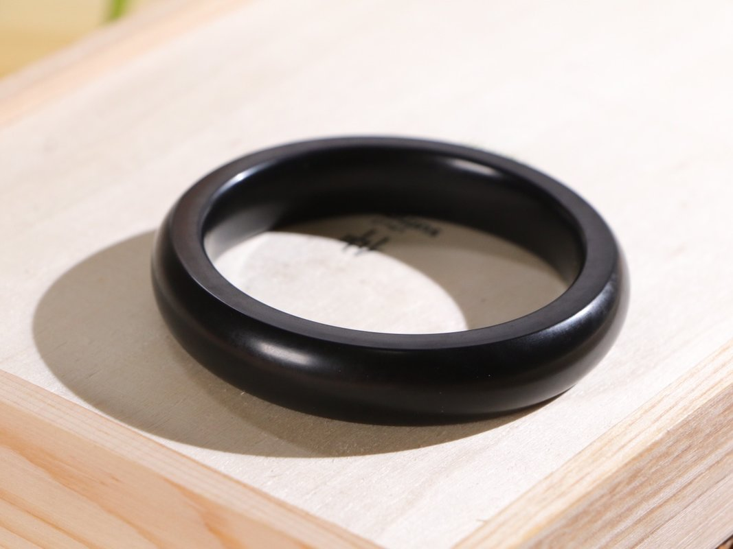 |儒雅墨玉 | 黑如碳,凝如脂