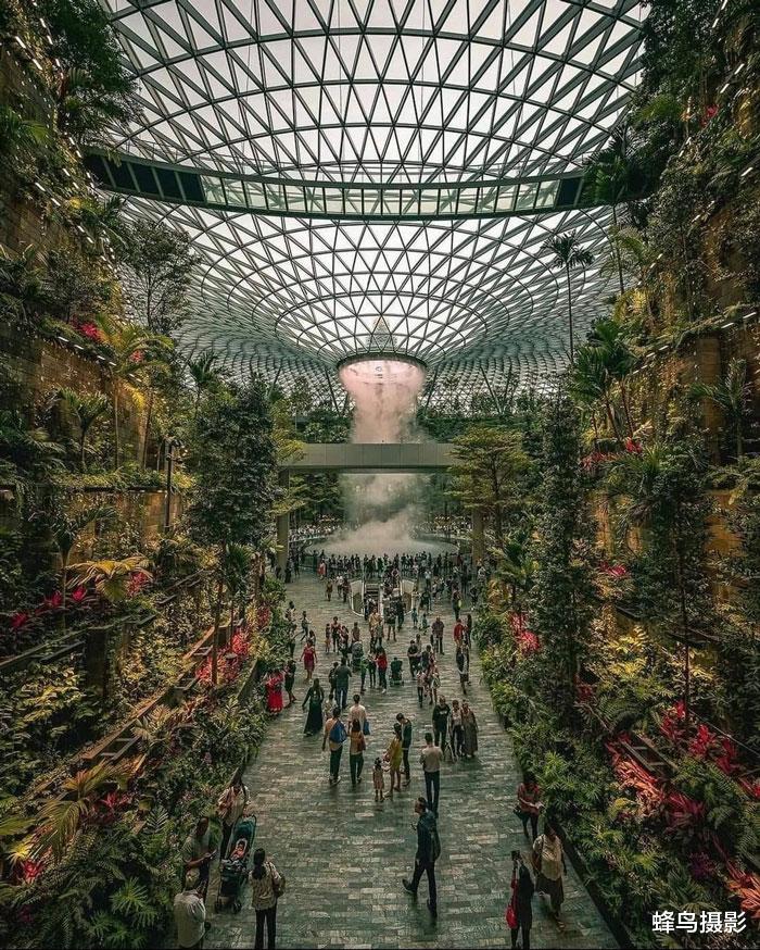 欧洲旅游|40张活久见的照片，世界各地那些神奇的建筑，世界太神奇了