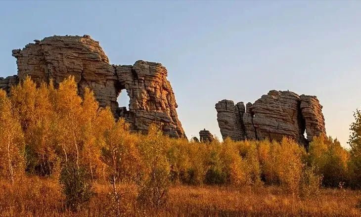 莒县|秋染阿斯哈图石林