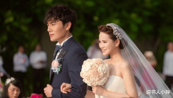 伊能静|伊能静：有过一段失败婚姻，47岁为爱冒险生女，今被小丈夫宠成宝