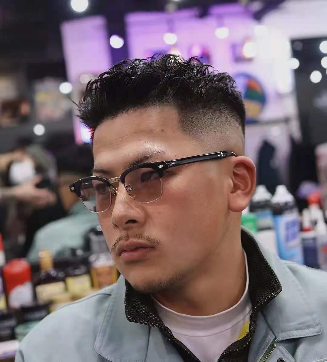 gigi 男人过了40岁就别再留这三种发型,幼稚装嫩没气质,这样剪才帅气