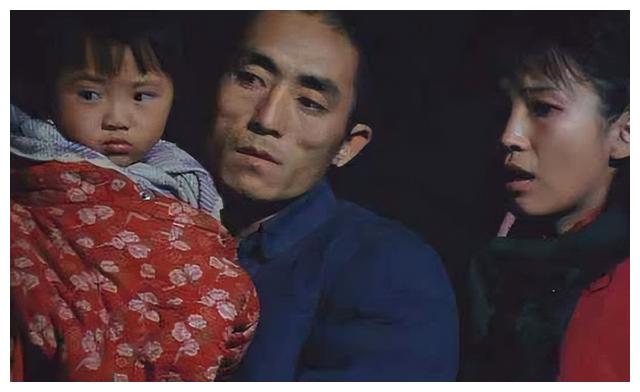 张艺谋：支持女儿和酒鬼丈夫离婚，回来爸养你，不能让女儿受委屈