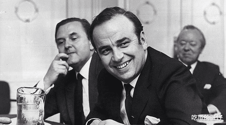 默多克|默多克有过4任妻子，原配贤惠，二婚精明分17亿，91岁跟超模离婚