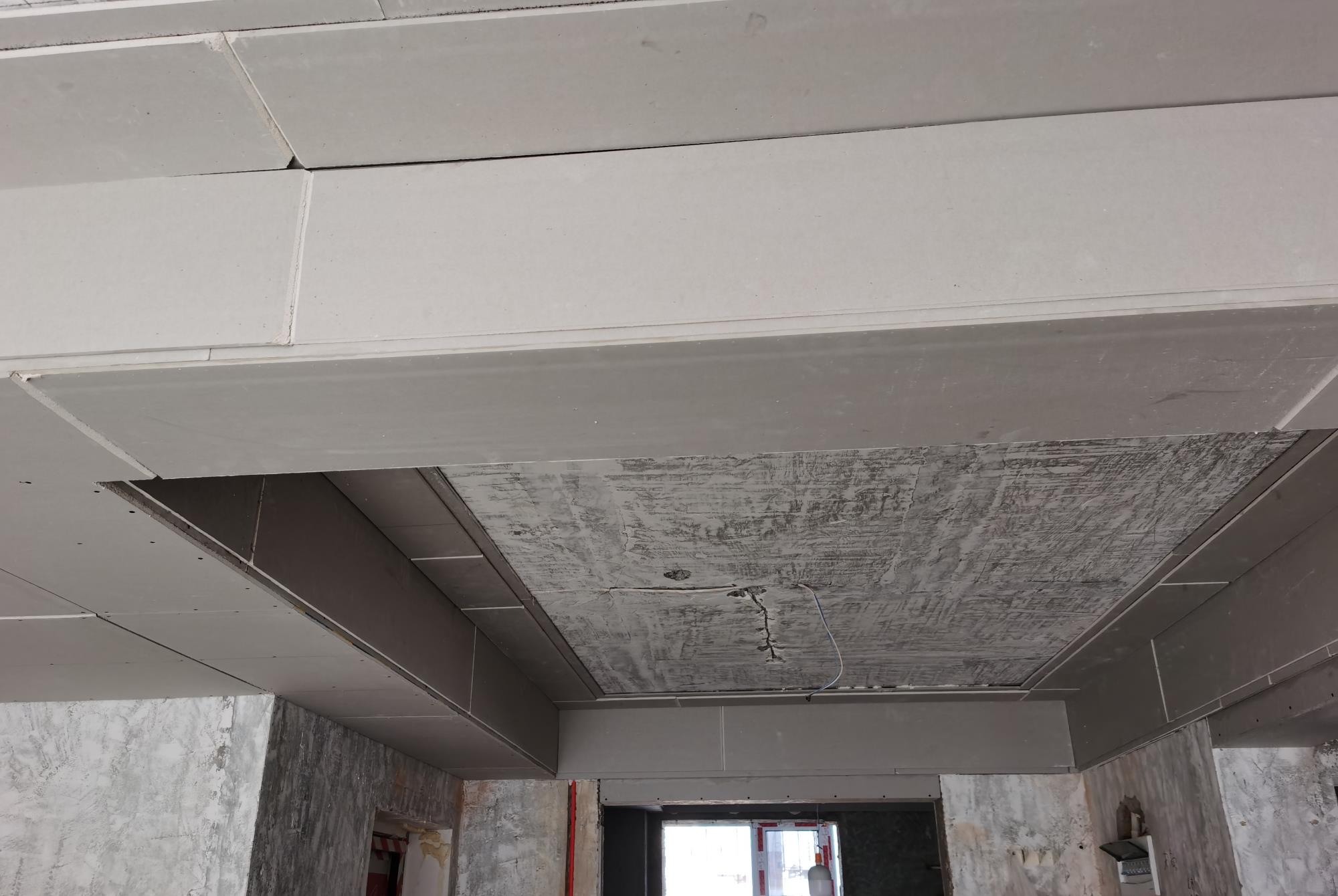 轻钢龙骨吊顶，要掌握安装的全过程，按照这4个步骤就可以做好