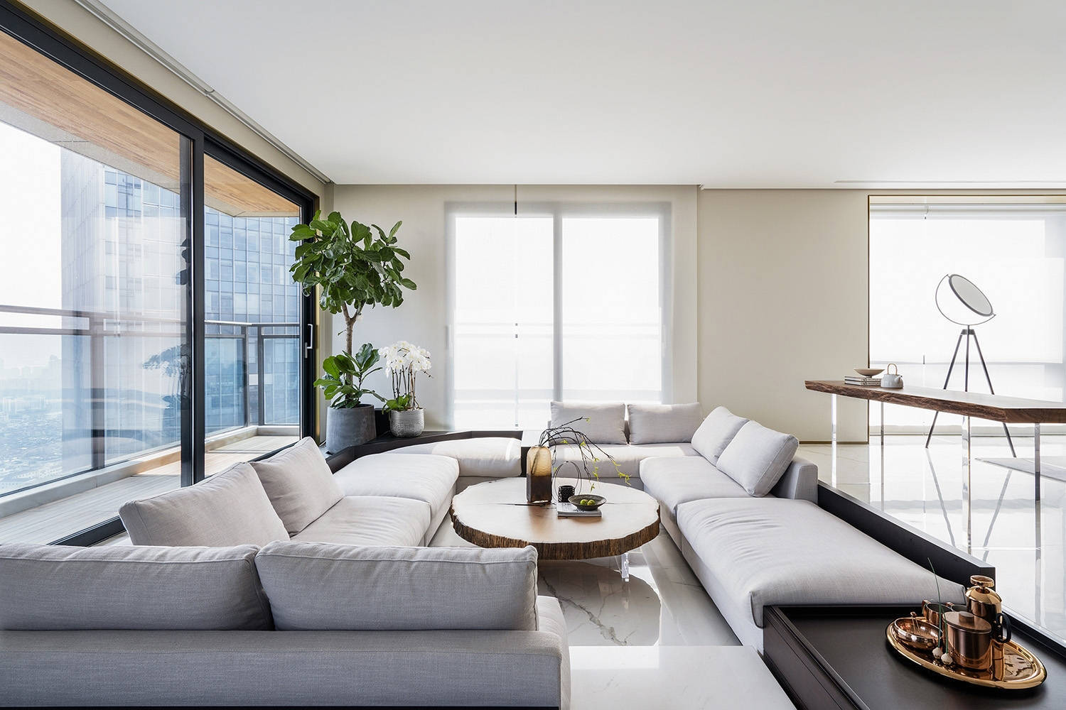 都说客厅做下沉式既大气又时尚，真想砸了自家的，重新装修！