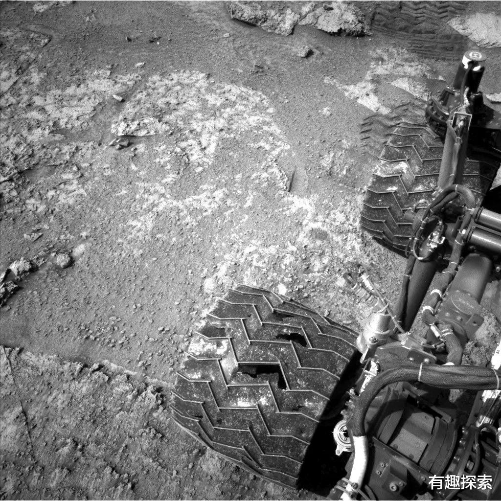 10年探索火星28.39公里,好奇号发现了啥?拍到多个奇葩的物体