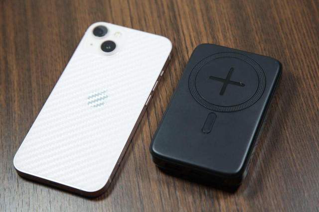 充电宝|台电磁吸无线充电宝W10Pro, 安卓用好，苹果用更好