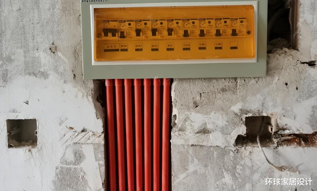 装修时,电线用硬线还是软线?老电工未必都懂,选错费电又危险!