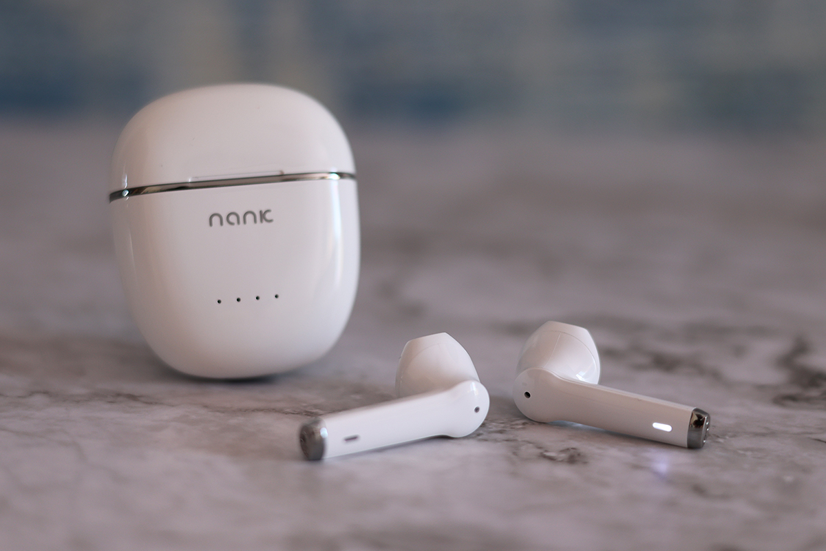 蓝牙耳机|一个耳机轻松连接两部手机,无缝切换更轻松