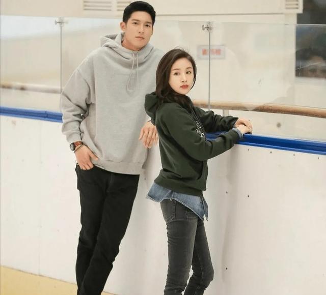 吴永恩|吴永恩跟女友一起游香山，王子文素颜出镜，网友期待叫吴嫂！