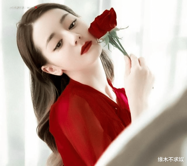 迪丽热巴|杨紫新剧已有眉目，迪丽热巴为何迟迟无动静？或许是因为这些