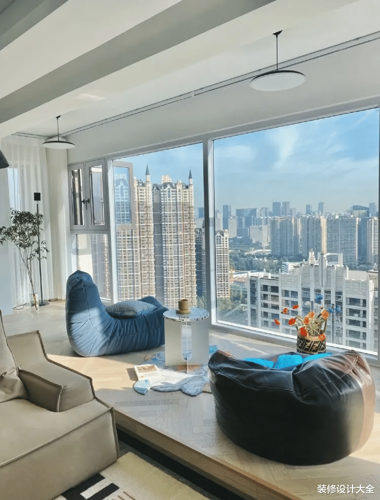 阳台封窗又丑越贵？老师傅苦笑“那是你不懂得这样设计！”