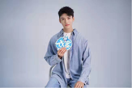 粤语歌|2021娱乐圈风波不断，艺人人人自危，2022还算平静