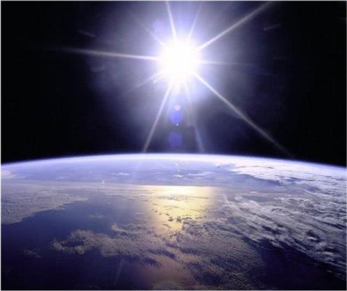 我们看到的太阳光，究竟是8分钟前的还是几万年前的？