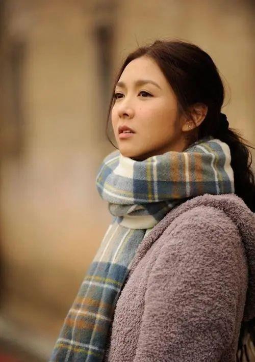 薛凯琪|与成龙儿子谈恋爱，方大同给她写歌，41岁的她逆龄成少女