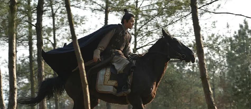 胡歌|胡歌川西拍摄新作品，古装扮相引起回忆杀，这不是梅长苏吗？