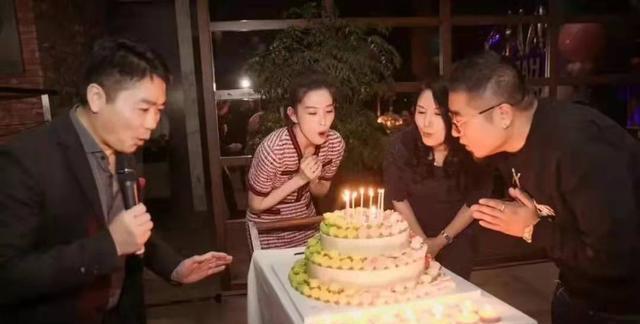 蒋聘婷|刘强东人生污点，女主至今是谜团，蒋聘婷被误会后，现在怎么样了