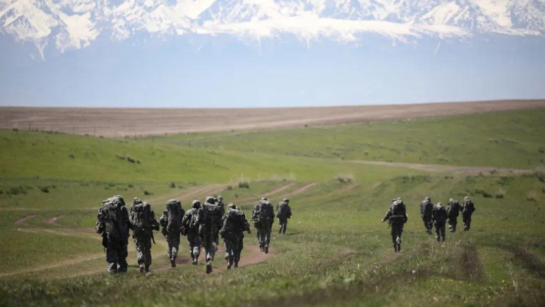 高跟鞋|年终批假，开始了！