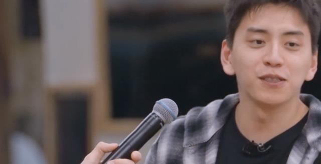 王大陆|王大陆首次承认蔡卓宜女友身份,买三千元玉镯被坑,还笑话吴建豪