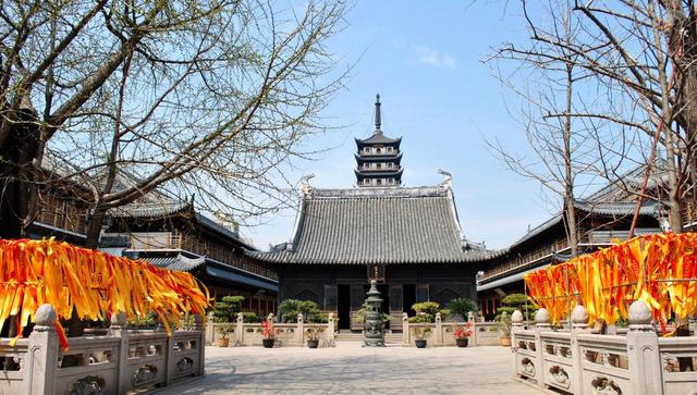 乾安|上海中环七百年古城，地处市区的副中心区，竟也是罕见的安静