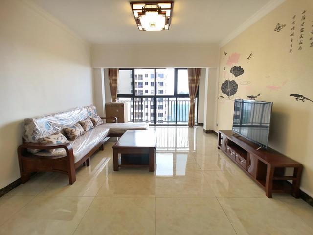 婆婆帮忙装修的新房终于完成，装修费花了6万而已，电视墙太美了