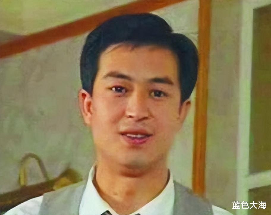 谢霆锋|谢霆锋的手,黄晓明的脚,赵丽颖的血栓,让多少“流量明星”脸红