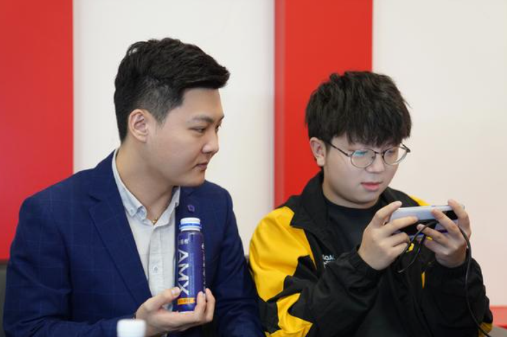 FMVP|狼队犯了赛前大忌，黎洛提前帮妖刀预定FMVP，其他队友怎么想？