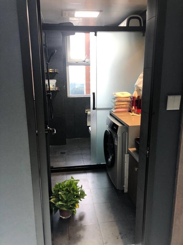 现代风新房装修毕业,装修成本花了30万,亲戚都说我傻,白花钱