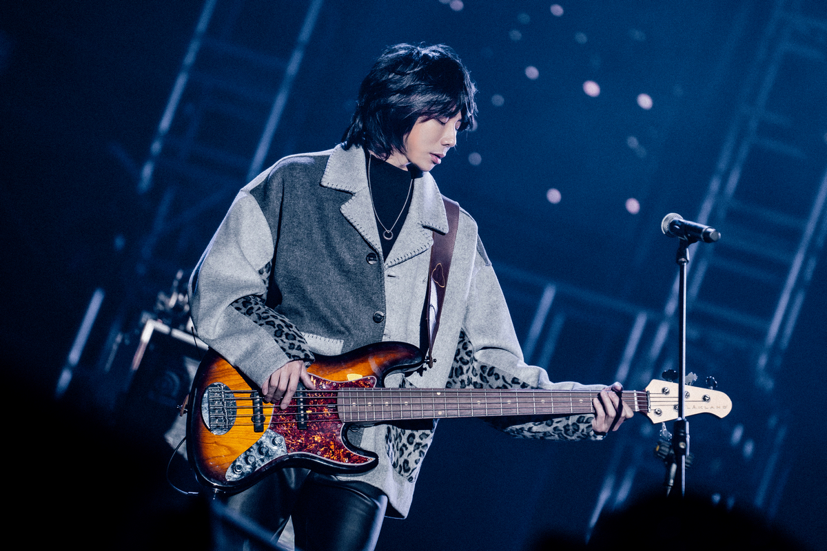 八三夭|八三夭助阵台南《摇滚耶诞演唱会》，与八万观众嗨翻现场共度平安夜！