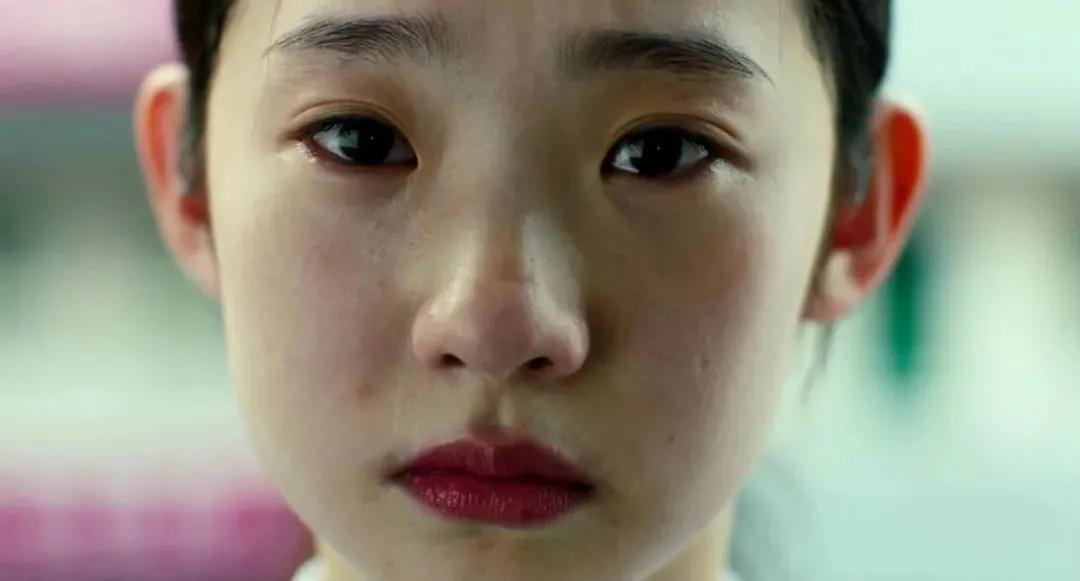 唐嫣|“小白兔”张艺凡的“黑化史”，娱乐圈就是个大染缸