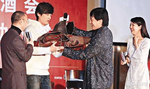 陈浩民|《神话》上映4年后，成龙将百万盔甲赠与胡歌，代表蒙毅对易小川的认可