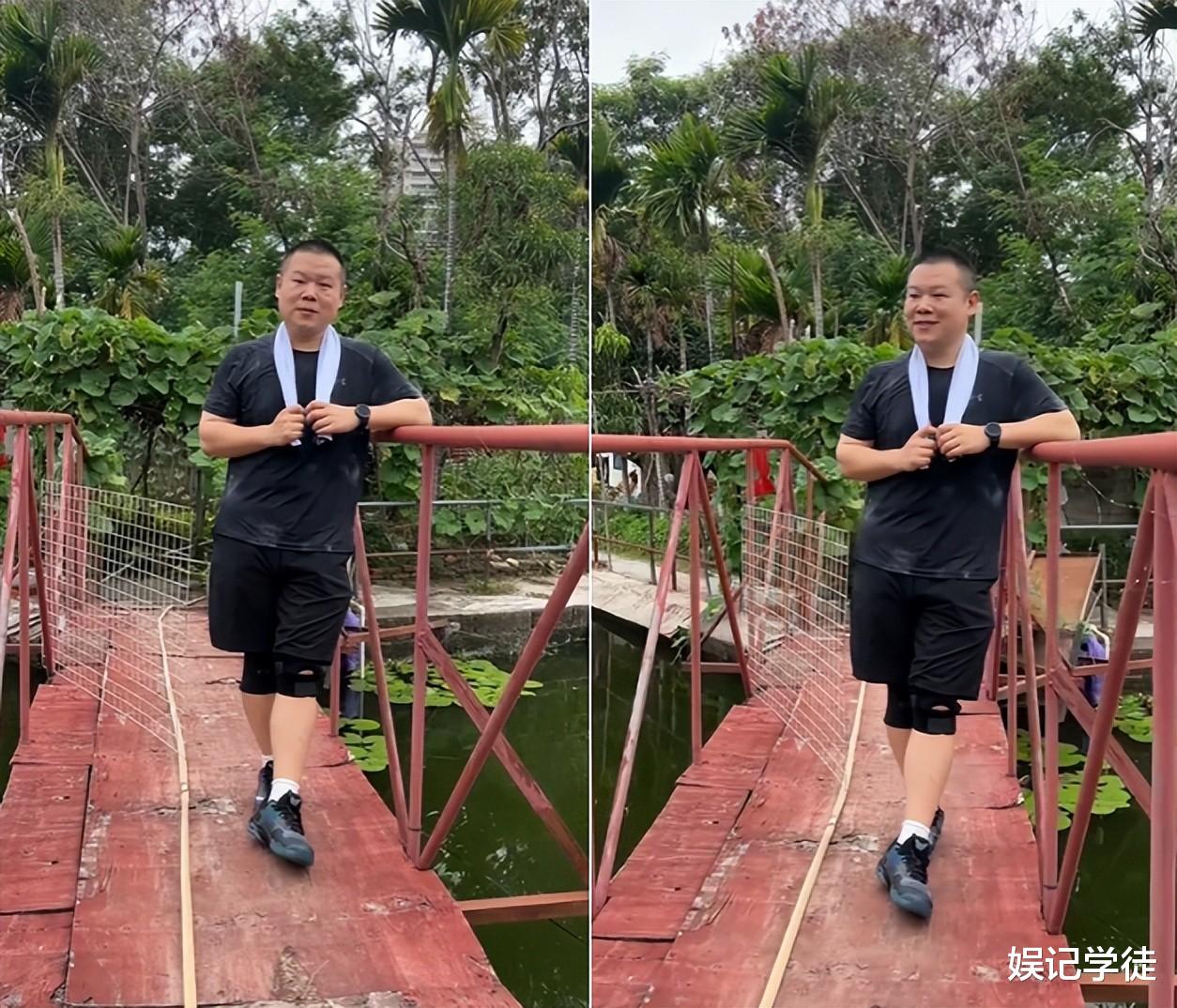 岳云鹏 岳云鹏晒户外健身照，黑色短袖上白色汗渍明显，瘦身成功脸带笑意