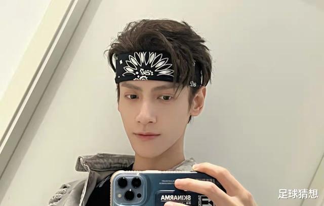 范丞丞|生图曝光，流量摆烂？范丞丞发福，王一博肿了：为角色增肌不可笑