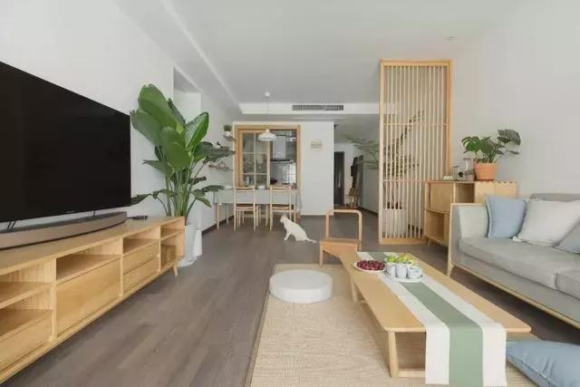 隔断救玄关、客厅、收纳,不花一分钱白赚5平米