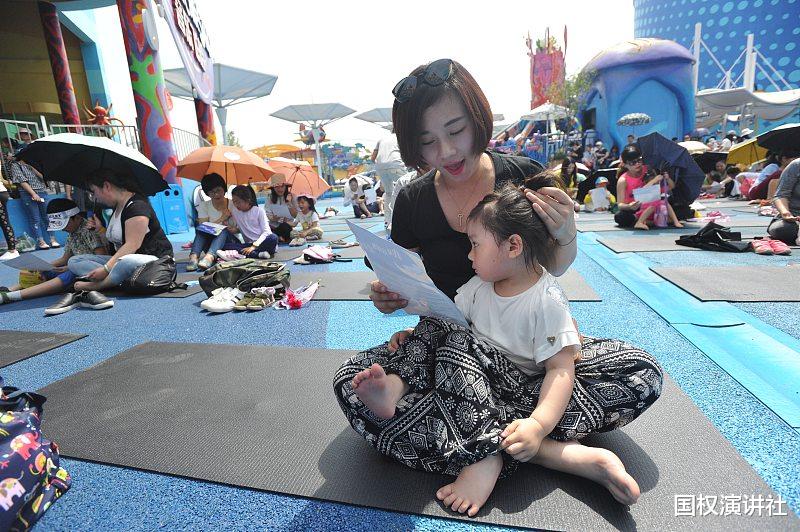 孩子三番两次离家出走,父亲怒了,咆哮道:有种下次不要回来