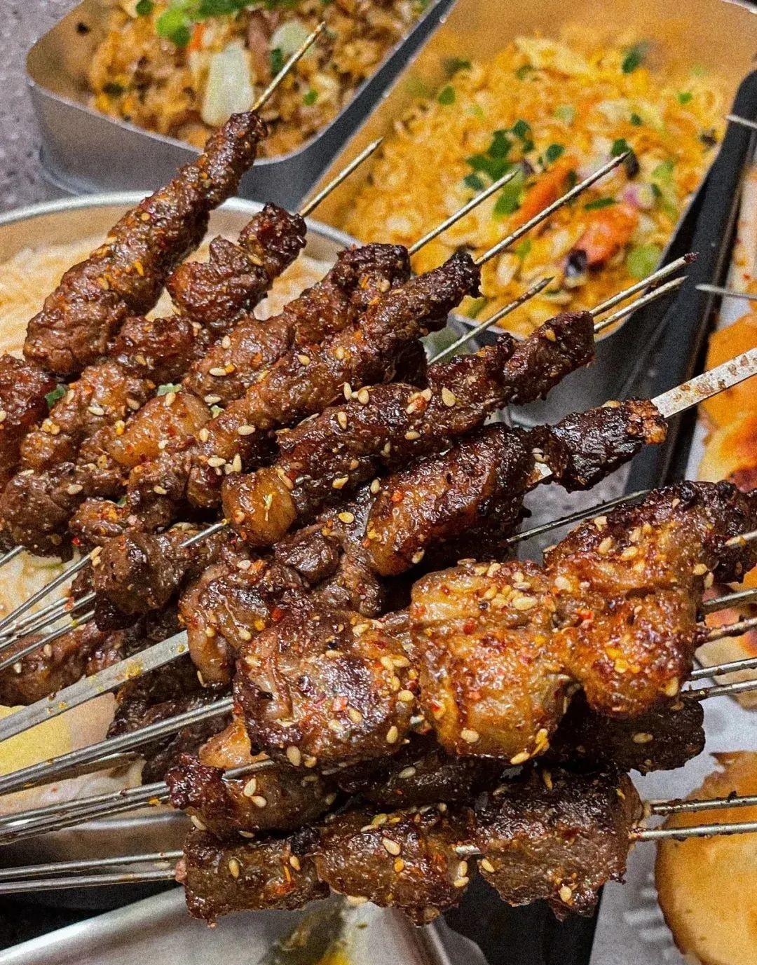 本溪|挖到秋色绝美东北小城,枫叶秒杀京都,还有复古火车和温泉