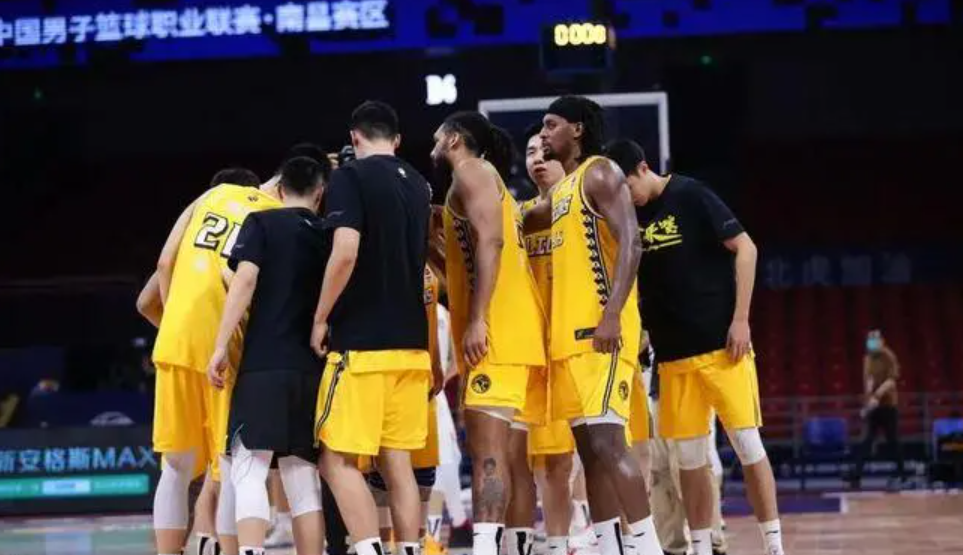 奥卡福|CBA总决赛谁能拿冠军？广厦4将表态，奥卡福发言惹争议