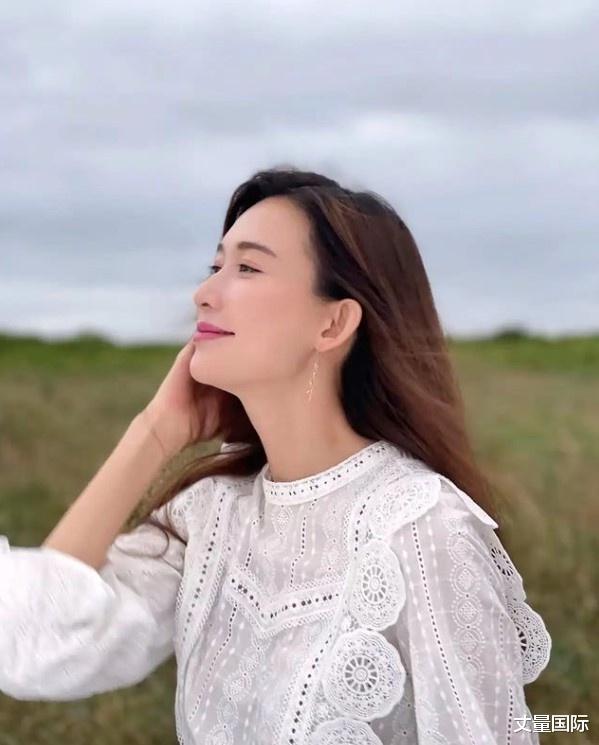 演艺圈|盘点8位演艺圈大龄产妇！徐若瑄卧床吃尽苦头、贾静雯生完变女神